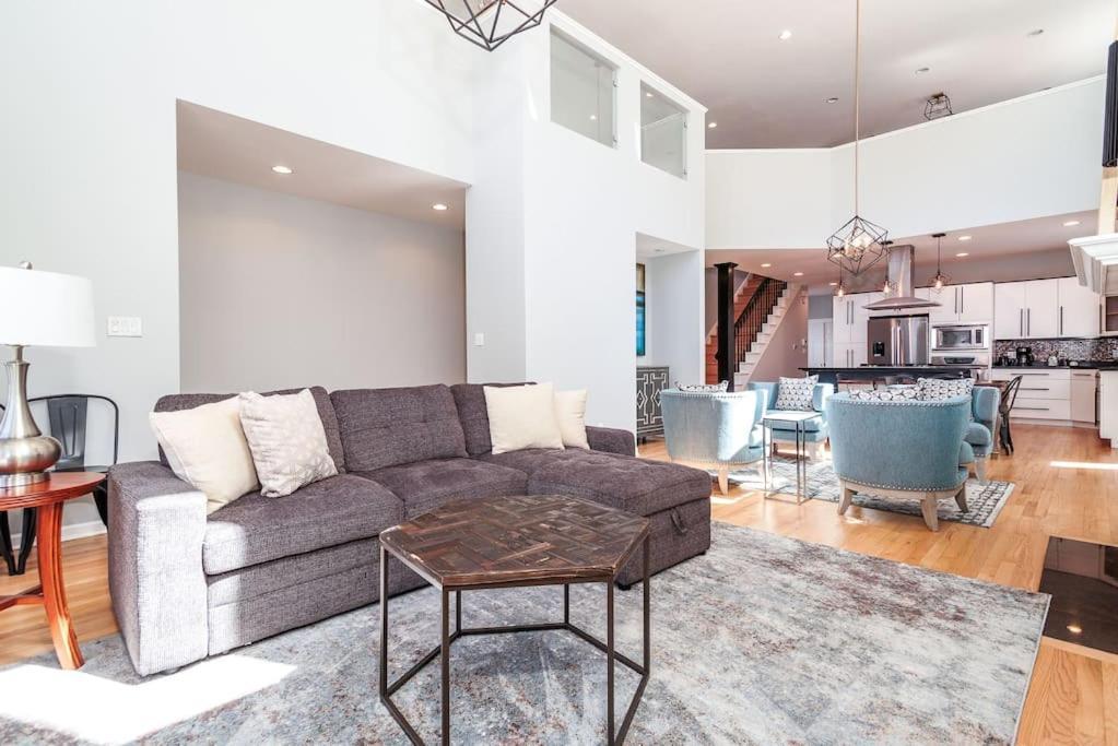 Eclectic Stylish And Cozy Milwaukee Unit Βίλα Εξωτερικό φωτογραφία