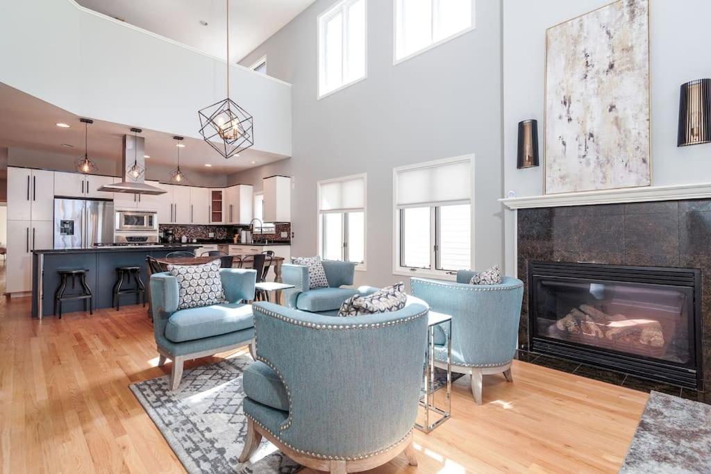 Eclectic Stylish And Cozy Milwaukee Unit Βίλα Εξωτερικό φωτογραφία