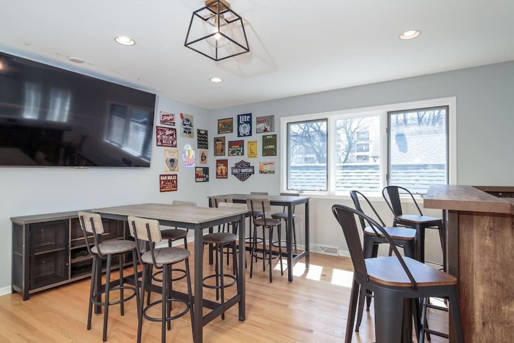 Eclectic Stylish And Cozy Milwaukee Unit Βίλα Εξωτερικό φωτογραφία