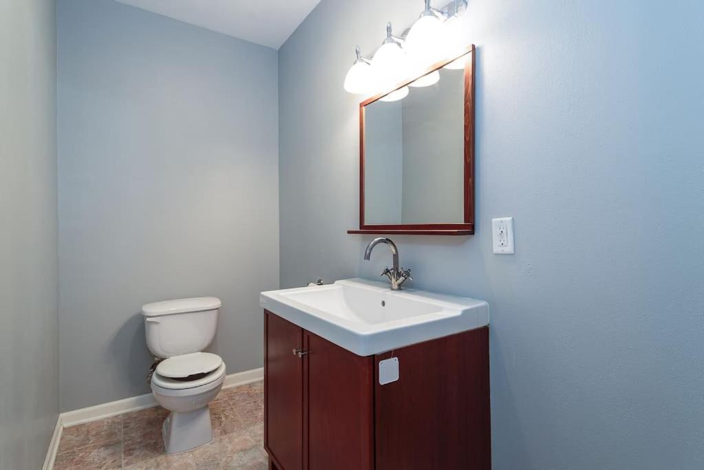 Eclectic Stylish And Cozy Milwaukee Unit Βίλα Εξωτερικό φωτογραφία