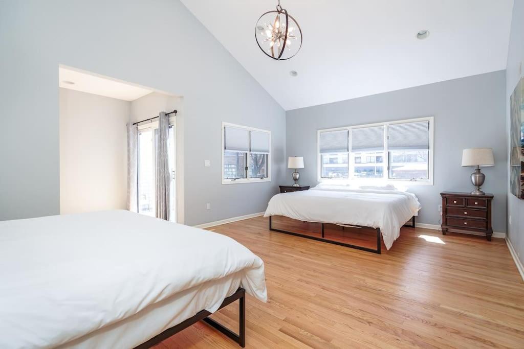 Eclectic Stylish And Cozy Milwaukee Unit Βίλα Εξωτερικό φωτογραφία