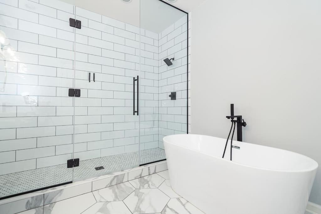 Eclectic Stylish And Cozy Milwaukee Unit Βίλα Εξωτερικό φωτογραφία
