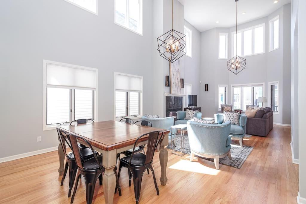 Eclectic Stylish And Cozy Milwaukee Unit Βίλα Εξωτερικό φωτογραφία