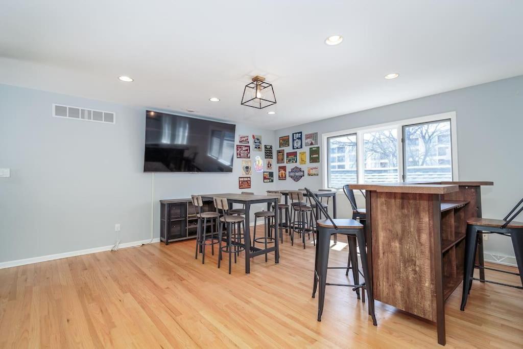 Eclectic Stylish And Cozy Milwaukee Unit Βίλα Εξωτερικό φωτογραφία