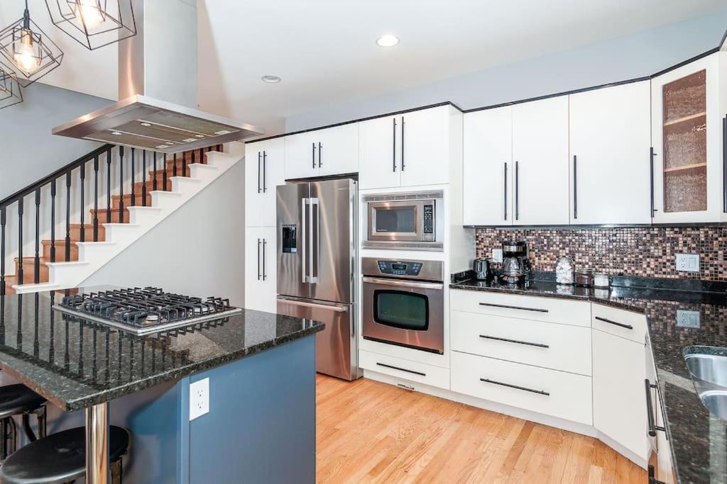 Eclectic Stylish And Cozy Milwaukee Unit Βίλα Εξωτερικό φωτογραφία